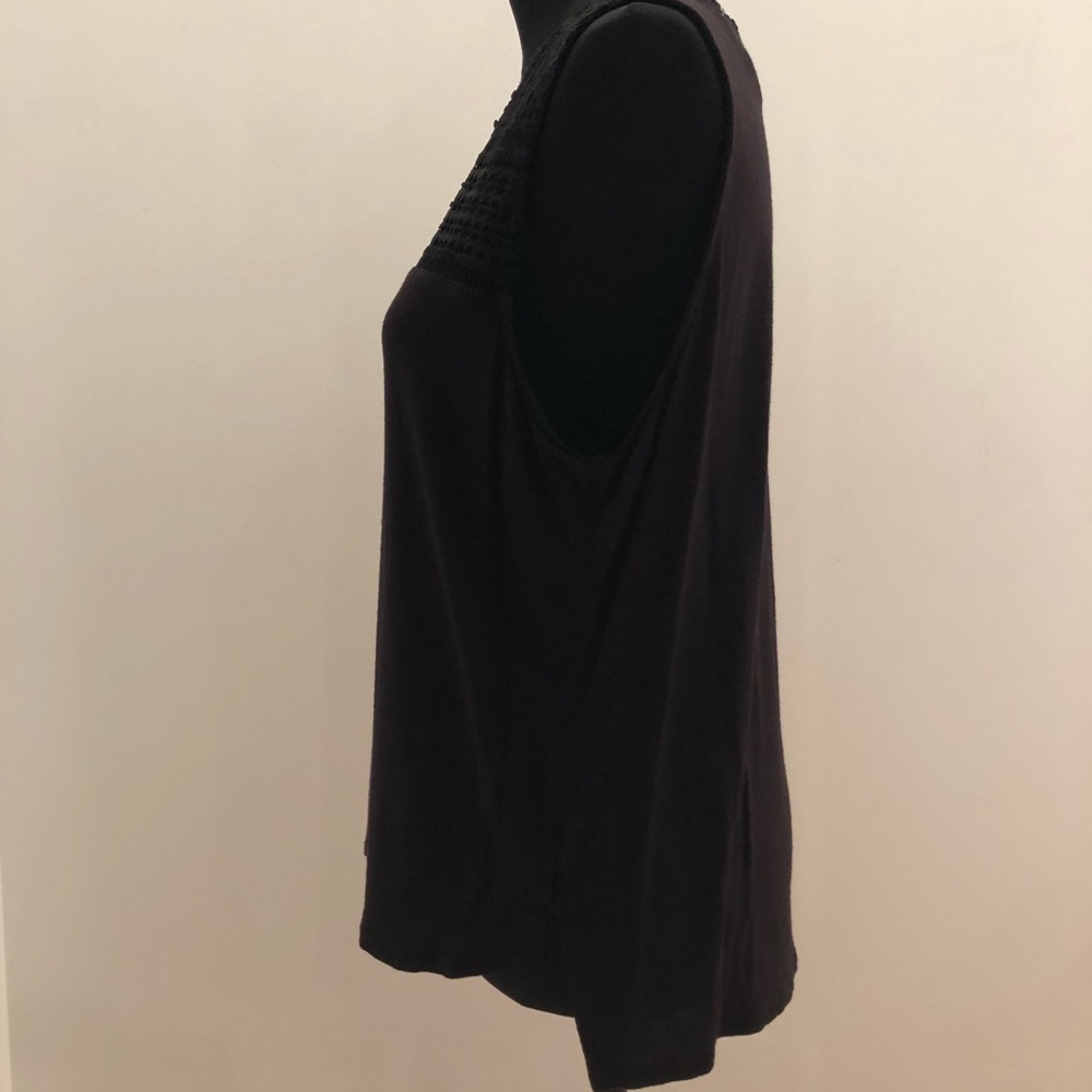 FINAL Versatile High-Low Top - Picture 3 of 4